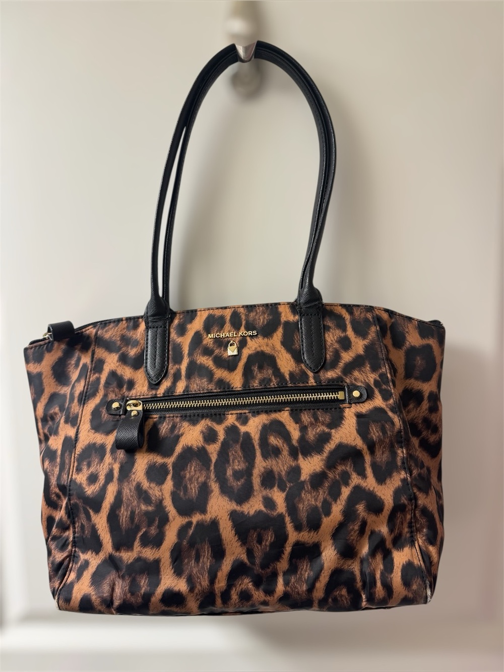 MICHAEL KORS Kelsey Leopard Nylon Tote